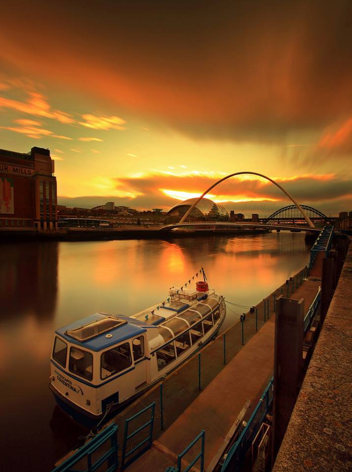 newcastle quayside cruise 2016 - Escape with a River Tyne cruise this Summer
